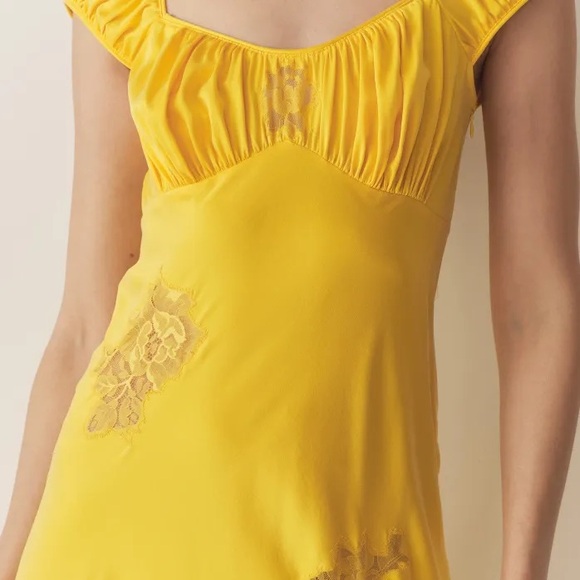 Doen Gwendolyn Silk Lace Short Sleeve Midi Maxi Dress Daylily Yellow Gold - Picture 5 of 15